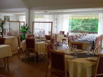 Hostellerie Des Enclos Guimiliau Dış mekan fotoğraf